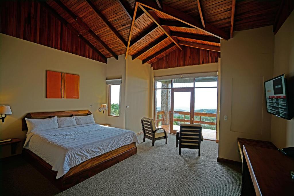 Gallery room view