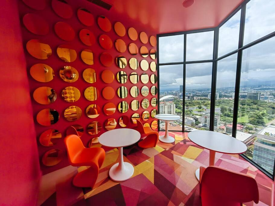 Gallery room view