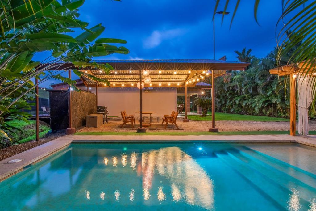Casa Heliconias La Fortuna Private Pool